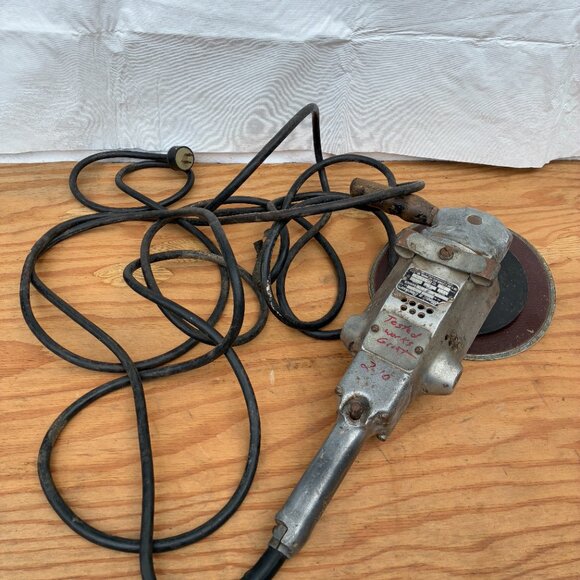 Black & Decker 7" Automotive Industrial Heavy Duty Sander / Polisher 115V - Picture 10 of 10